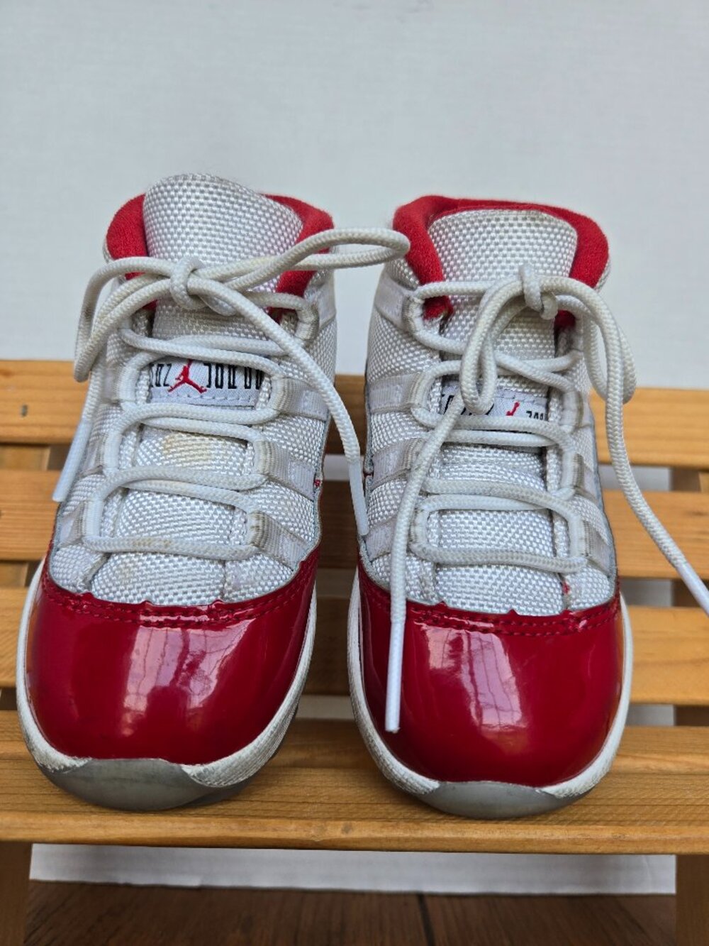 Nike Air Joran 11 Retro Cherry/White size 7C